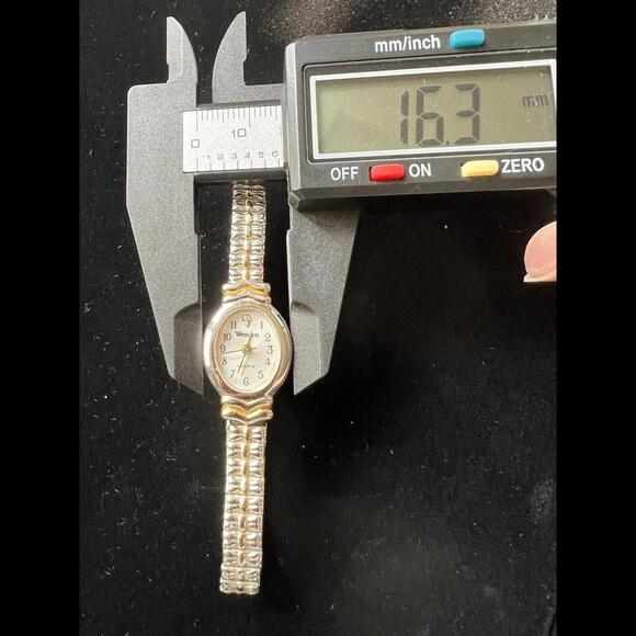 Vintage Westclox Two Tone Quartz Women's Watch New Battery - Picture 2 of 4